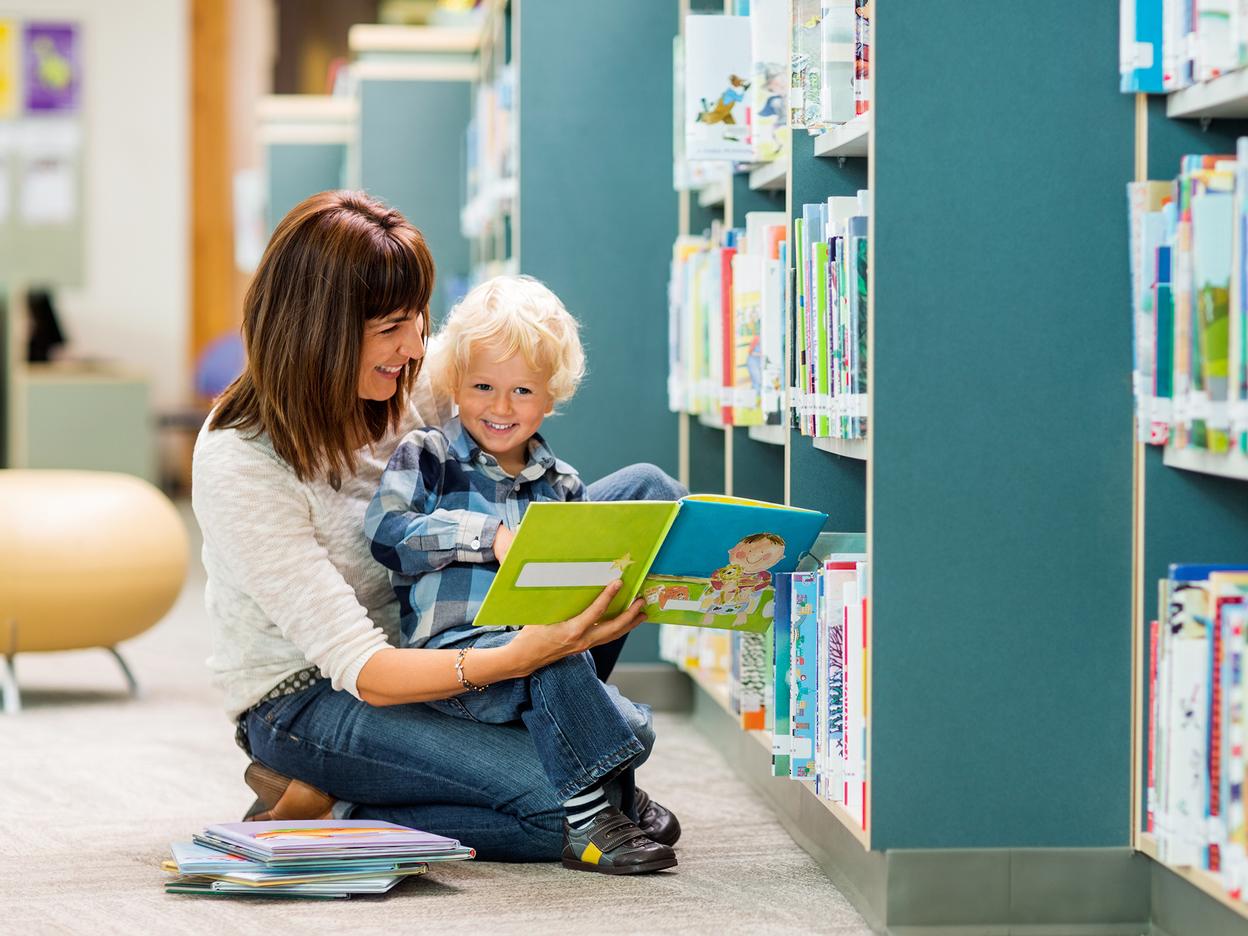 Kinderzimmer Wandregal