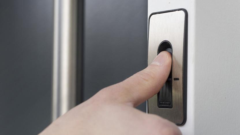 Haustür mit Fingerscan - #Branche1#